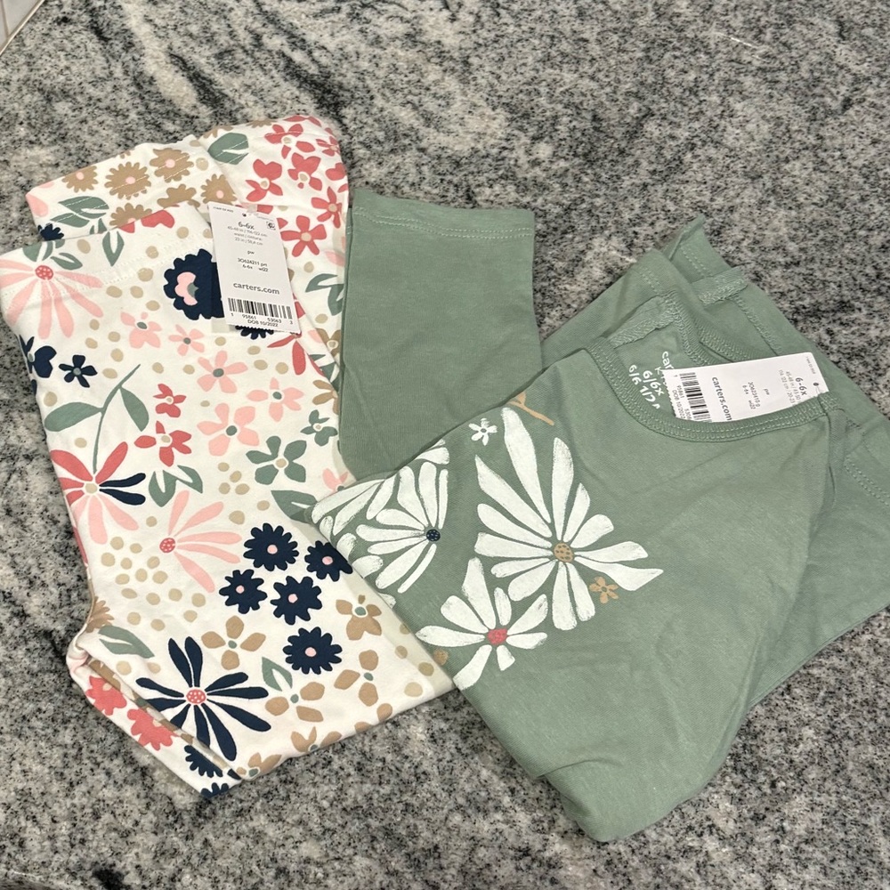 NWT Carters 2 Piece Set Size 6